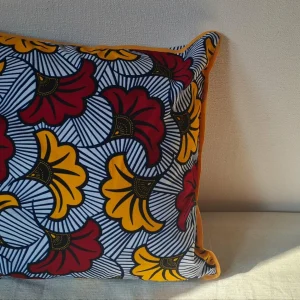 housse de coussin fleur de mariage Wax