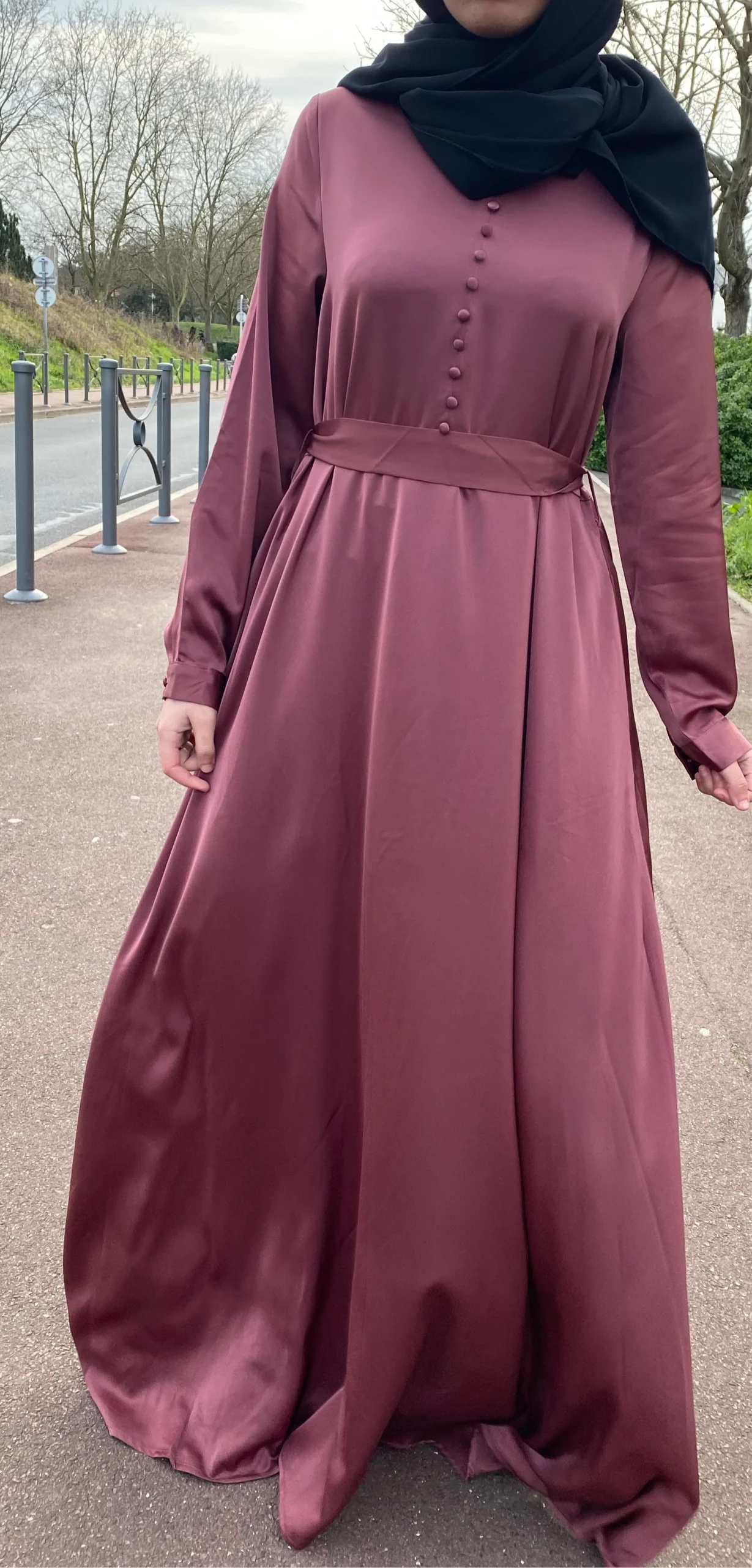 Robe Évasée Satin Amira - Tendance Hijab – Image 7