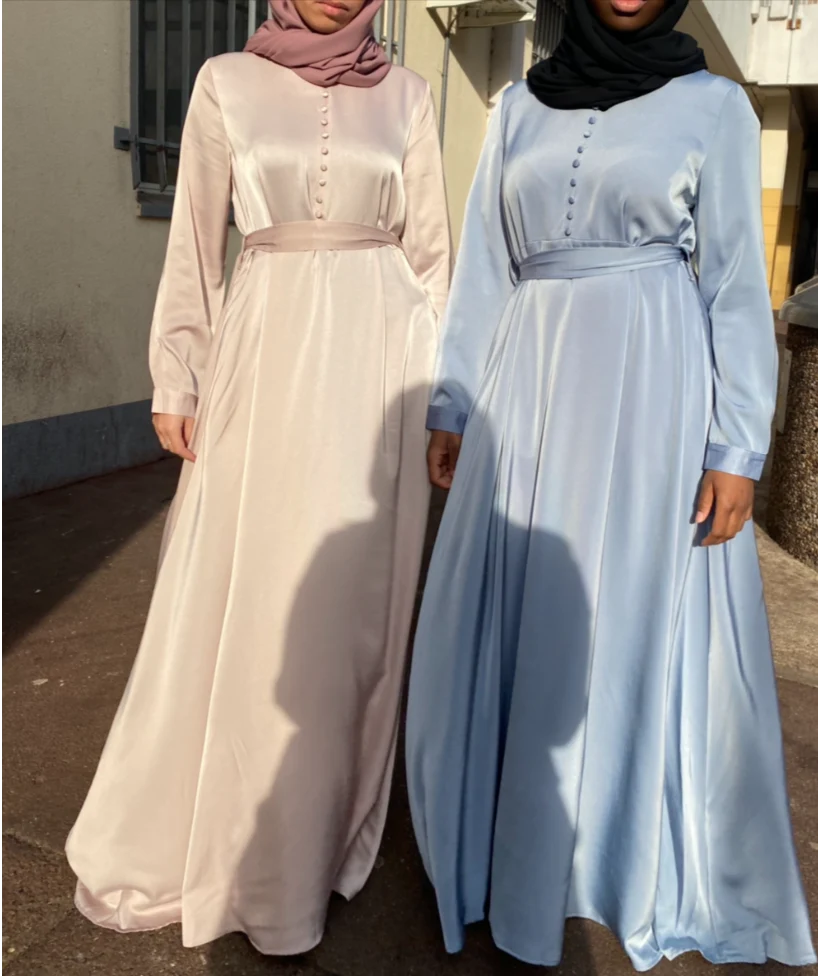Robe Évasée Satin Amira - Tendance Hijab – Image 4