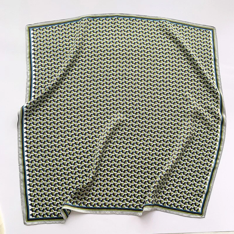 Carré 100% Soie Unique Femme | La Parisienne – Image 5
