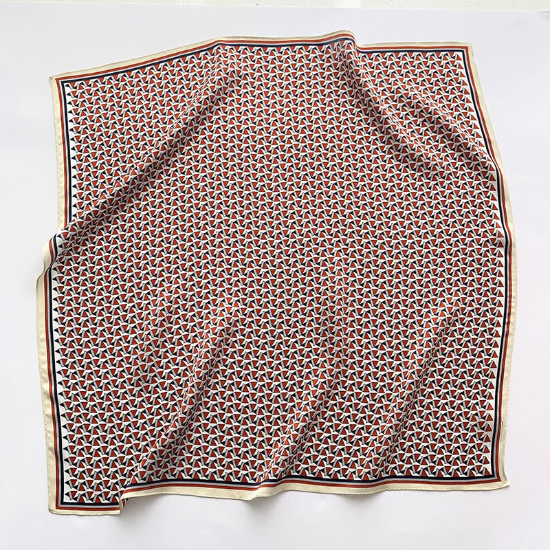 Carré 100% Soie Unique Femme | La Parisienne – Image 4