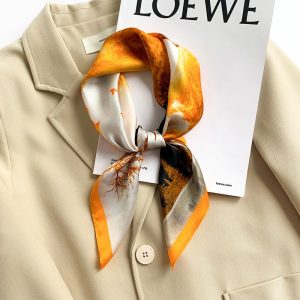 Carré 100% Soie Original Femme | La Parisienne