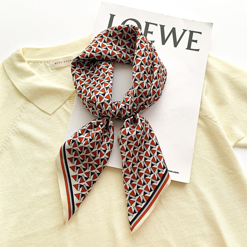Carré 100% Soie Unique Femme | La Parisienne – Image 2