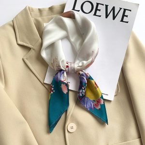 Carré 100% Soie Chic Femme | La Parisienne