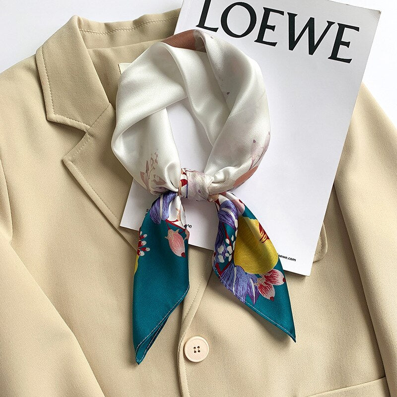 Carré 100% Soie Chic Femme | La Parisienne